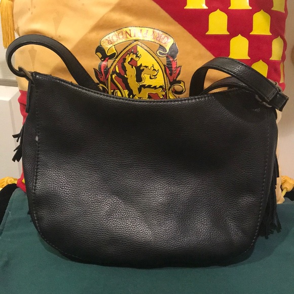 Black leather purse with fringe on sides. - Picture 3 of 8